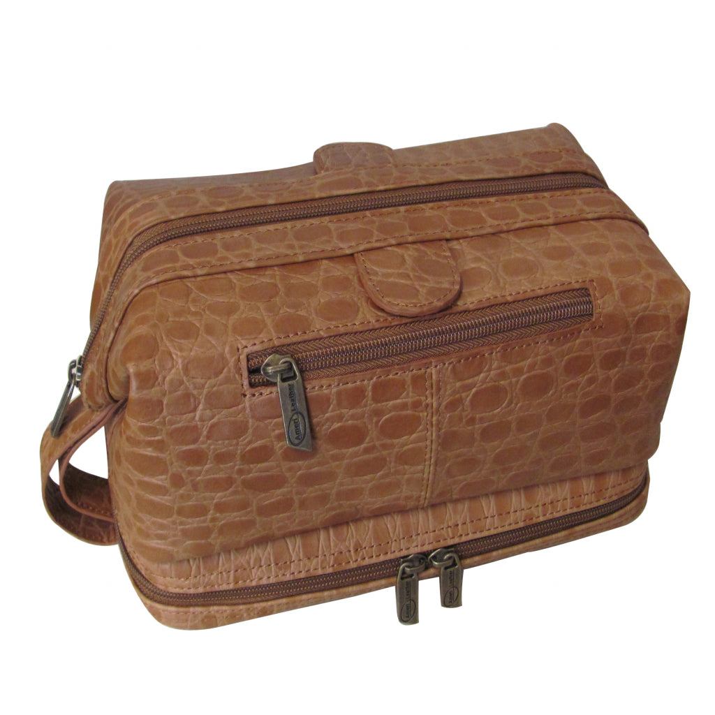 Amerileather Toiletry Bag with Bonus Accessories