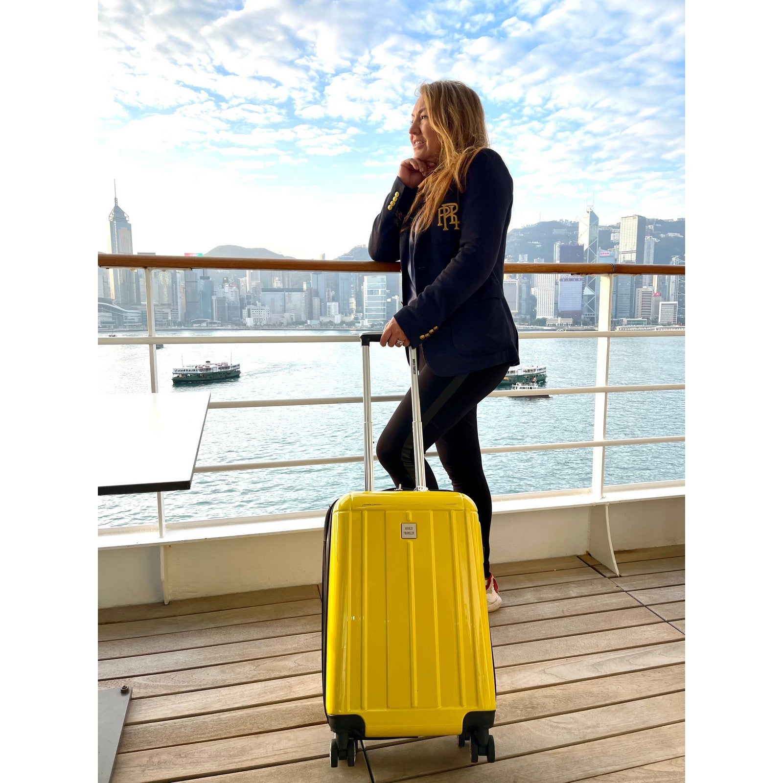 World Traveler Contour 24-Inch Lightweight Polycarbonate Hardside Expandable Spinner Luggage with TSA Lock - Apple Green