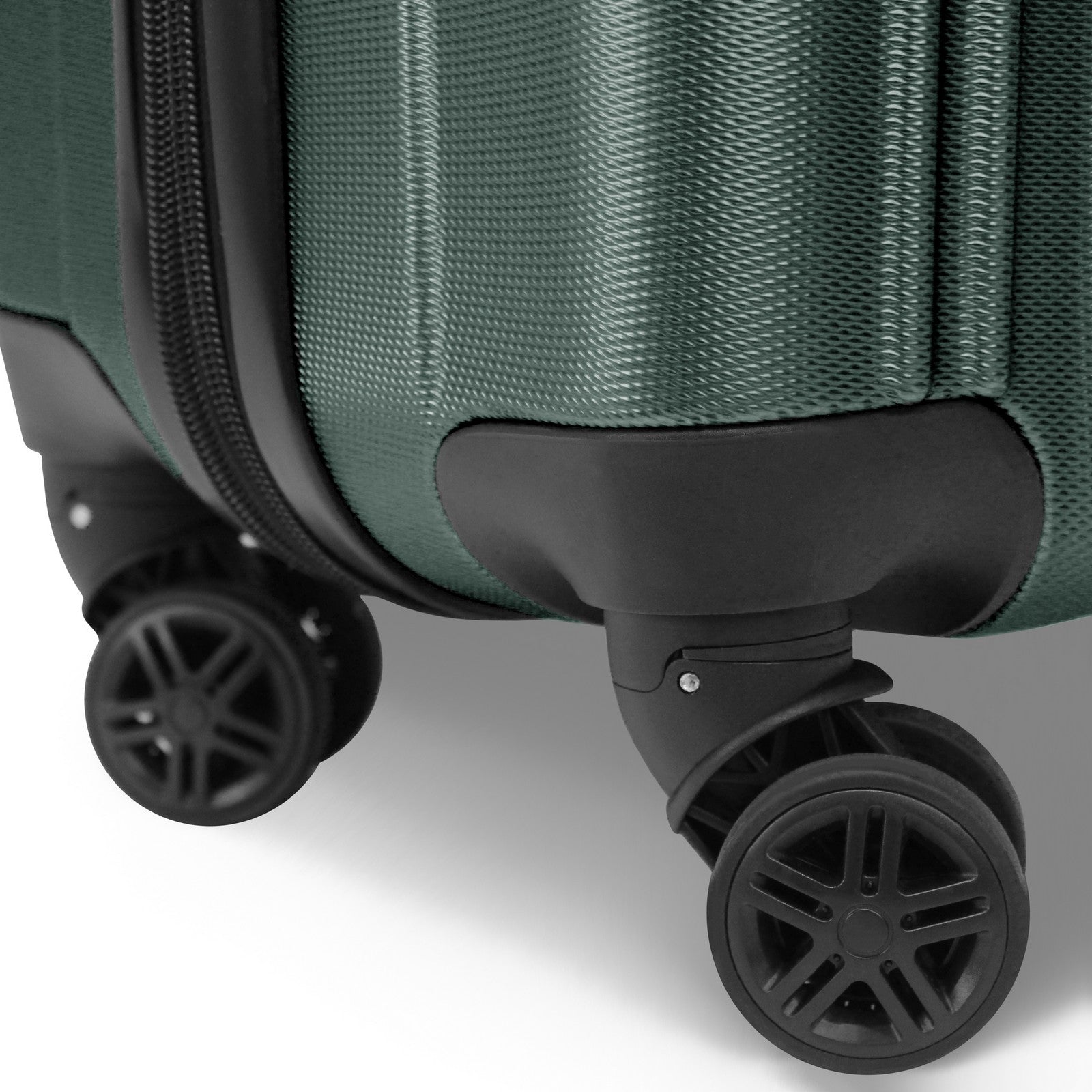 World Traveler Kemyer Quest 20-Inch Carry-On Hardside Spinner Suitcase